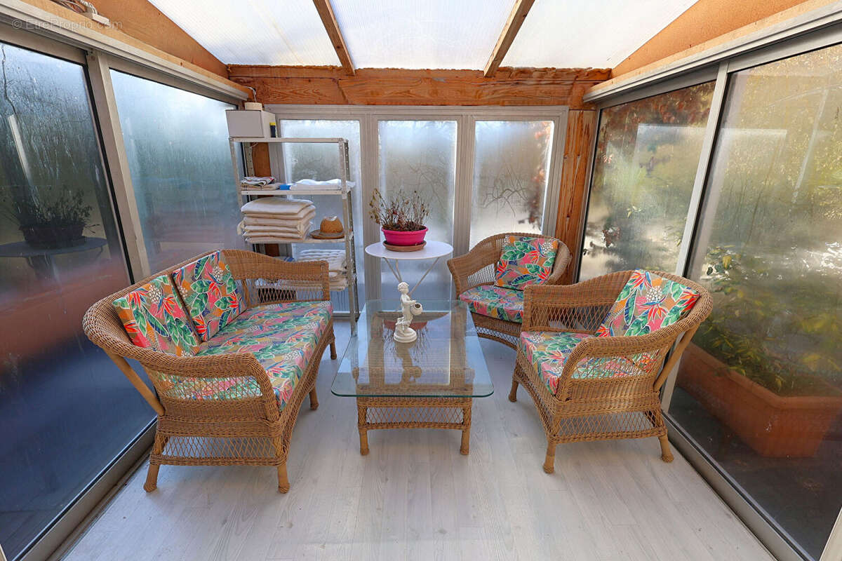 Maison à SAINT-CEZAIRE-SUR-SIAGNE