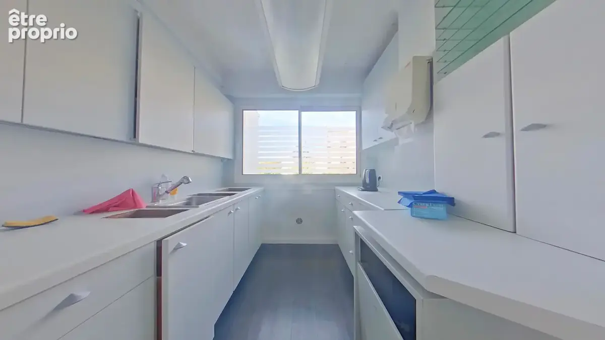 Boulevard Jules Verne - Appartement T4 de 83 m² avec grand box - photo 5