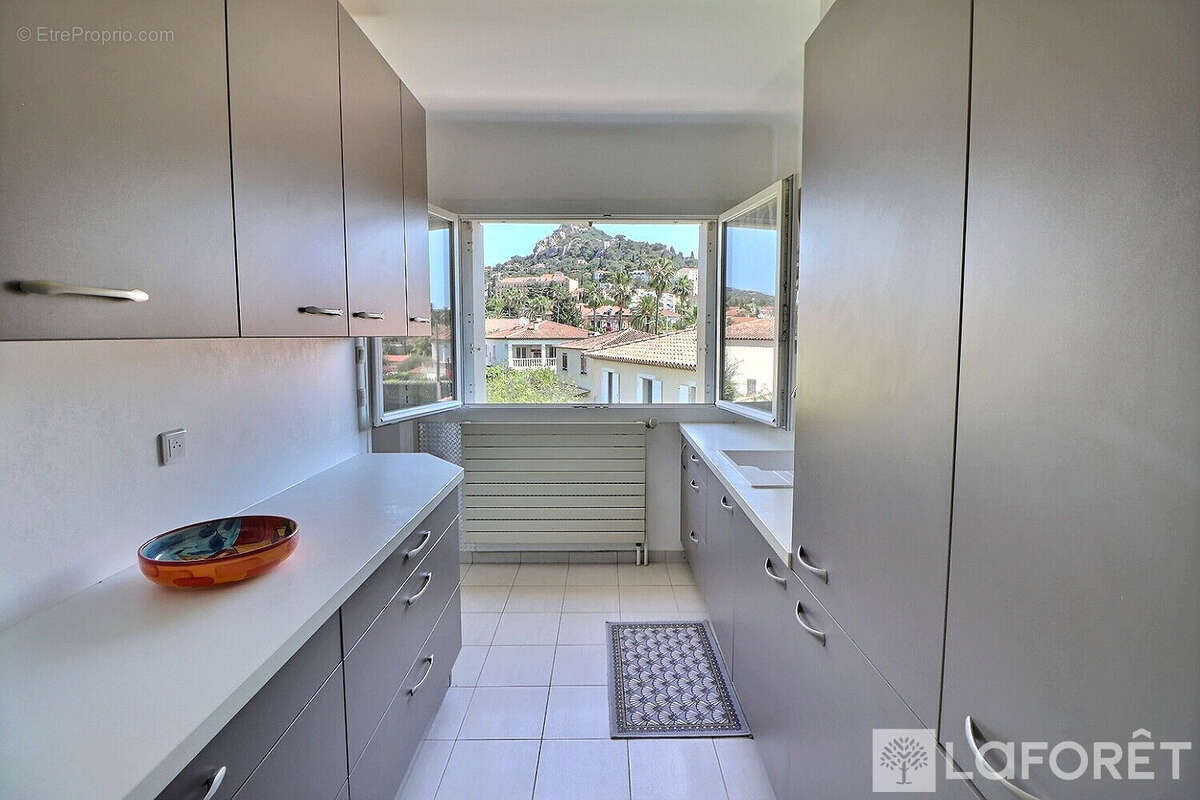 Appartement à HYERES
