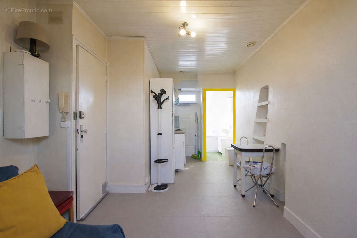 Appartement à PARIS-14E
