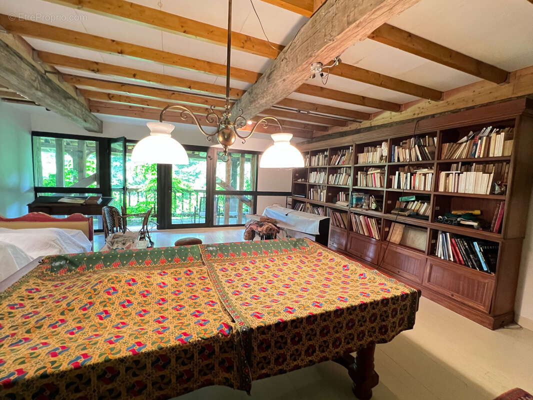 Maison à FRANGY-EN-BRESSE