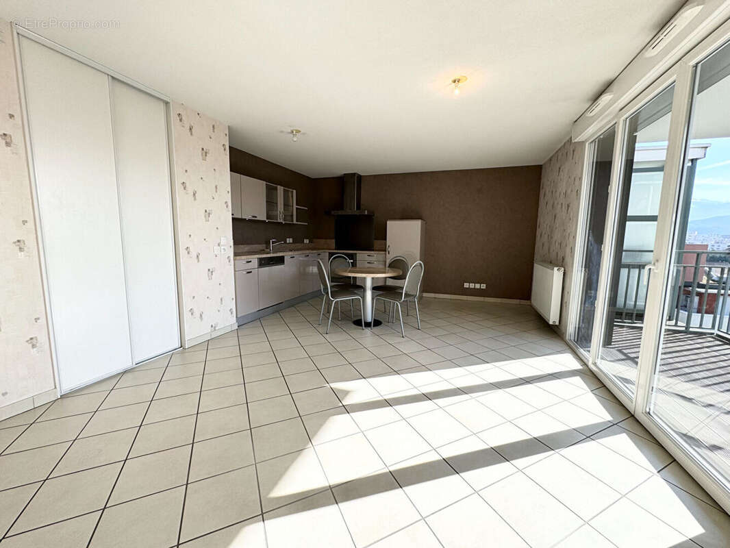 Appartement à GRENOBLE
