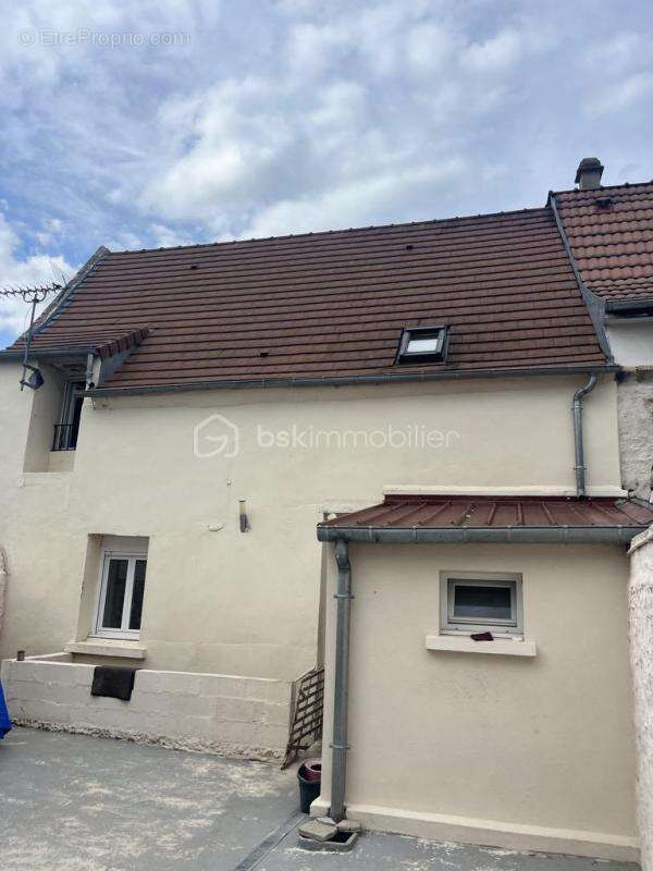 Maison à BETHISY-SAINT-PIERRE