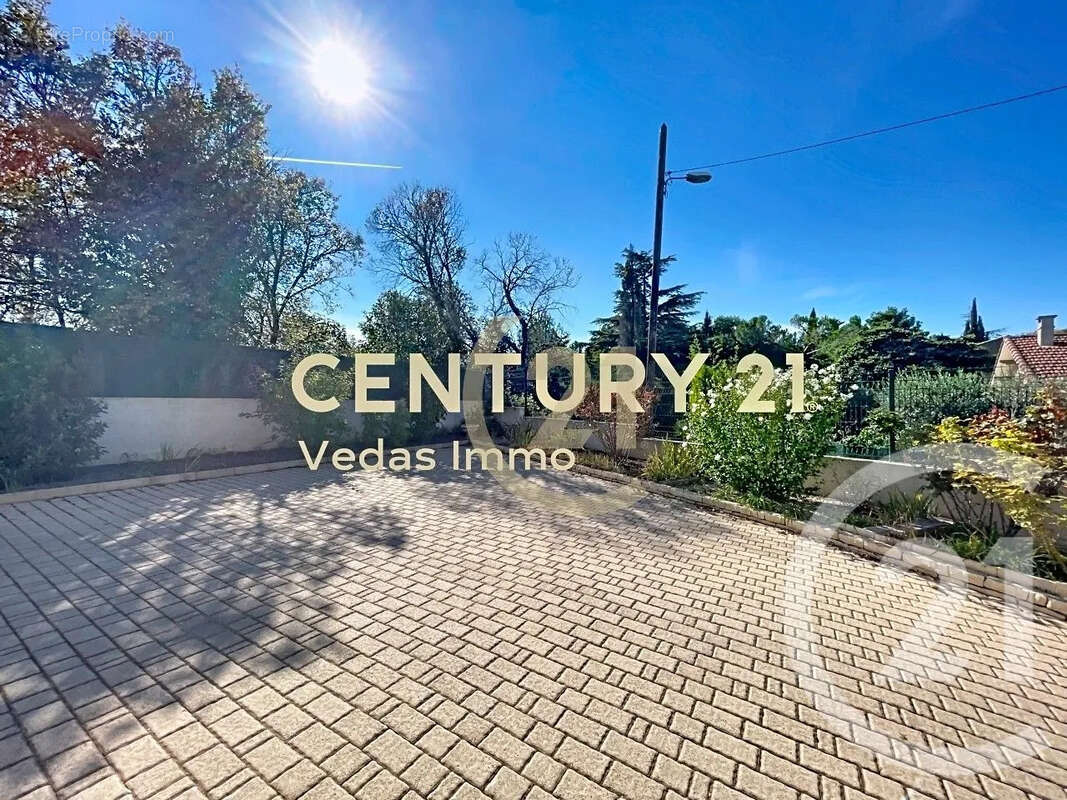 Maison à SAINT-JEAN-DE-VEDAS