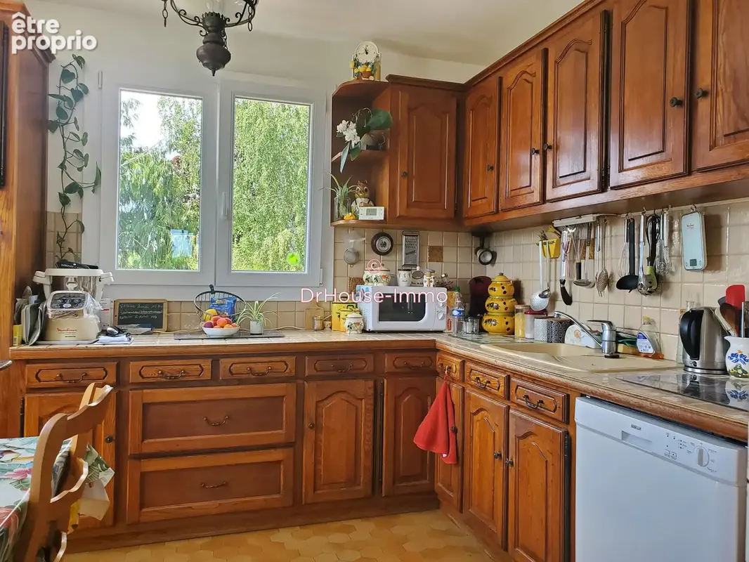 Maison 6 pièces 96 m² à vendre à Illiers-Combray (28120) - photo 10