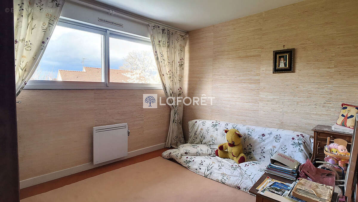 Maison à BRUYERES-ET-MONTBERAULT