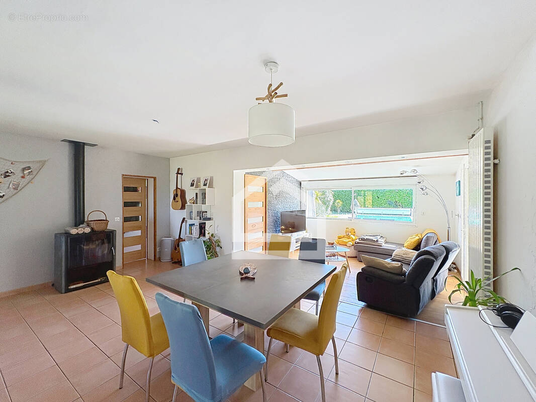 Maison à SAINTE-EULALIE