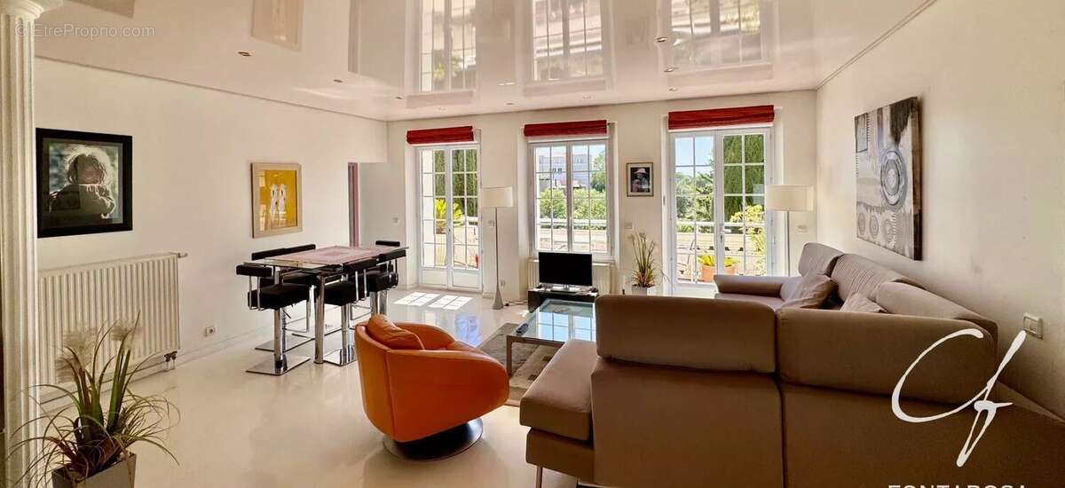 Appartement à SAINT-RAPHAEL