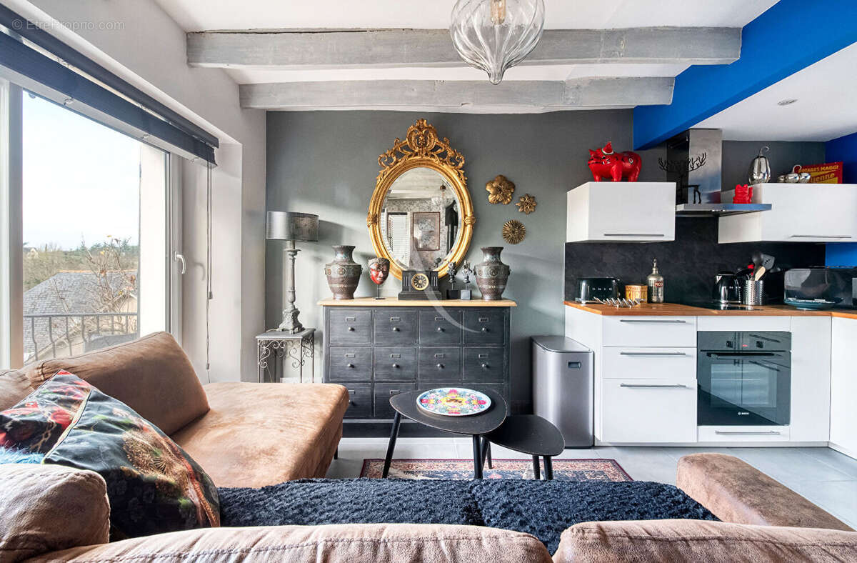 Maison à CHAUDEFONDS-SUR-LAYON