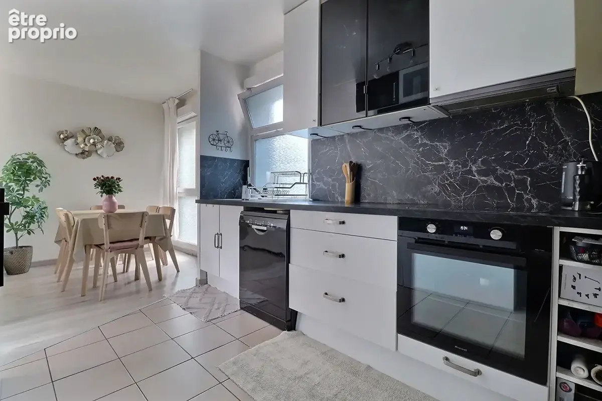 Appartement à AUBERVILLIERS