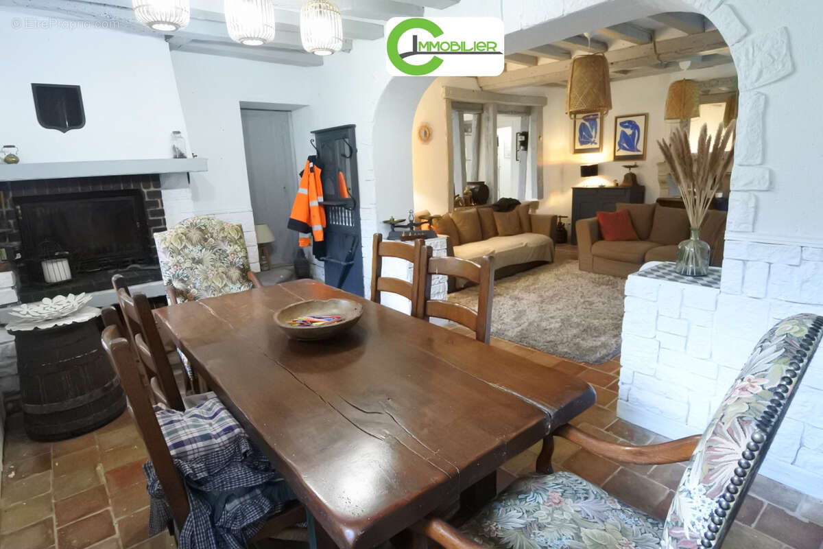 Maison à BONNETABLE