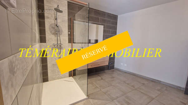 Appartement à MONNET-LA-VILLE