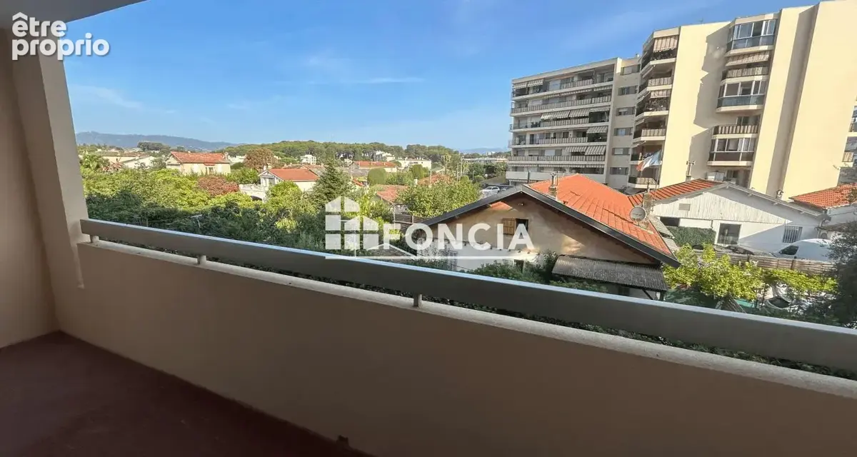 Photo Appartement à Le Cannet au prix de 129 000€