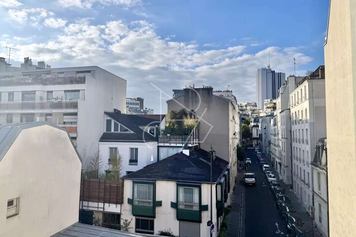 Appartement à PARIS-14E