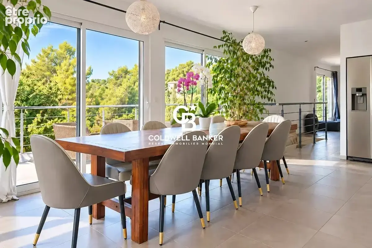Exclusivité — Villa contemporaine provençale avec piscine et vue dégagée sur terrain de 3 000 m² — Draguignan - photo 6