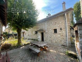 Maison à DAMMARTIN-EN-SERVE