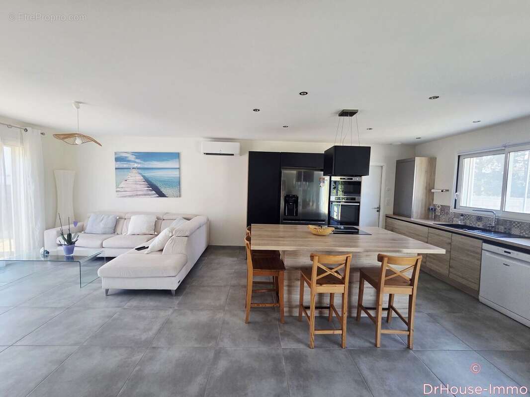 Maison 117 m² à Argeliers  - photo 2