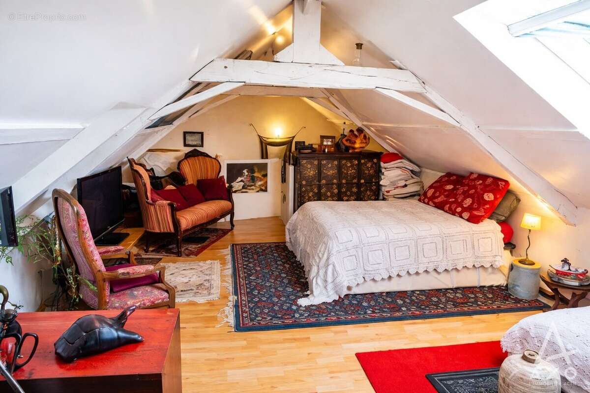 Maison à AVERAN