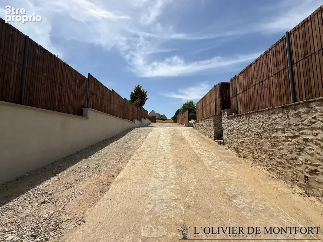 Terrain constructible de 246 m² - photo 7