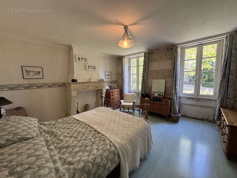 Maison à RIOUX-MARTIN