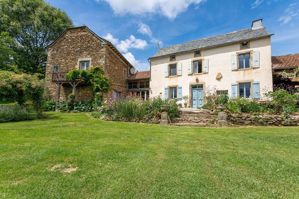 Maison à MONTIRAT