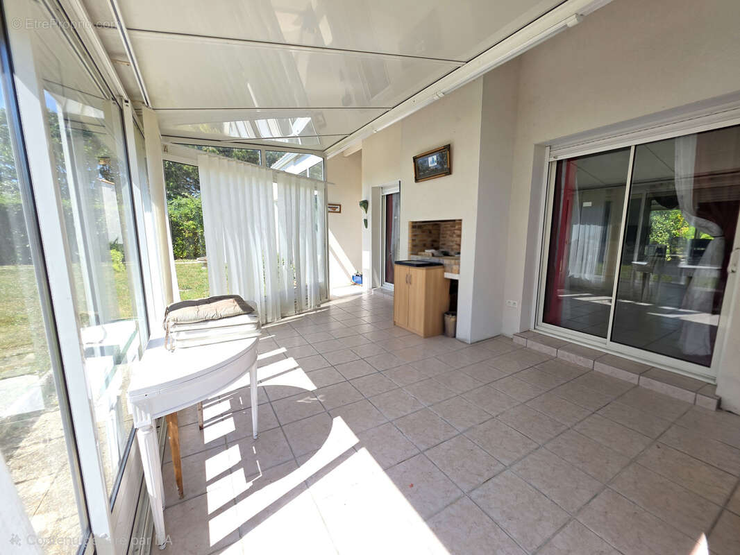 Maison à LA BREE-LES-BAINS