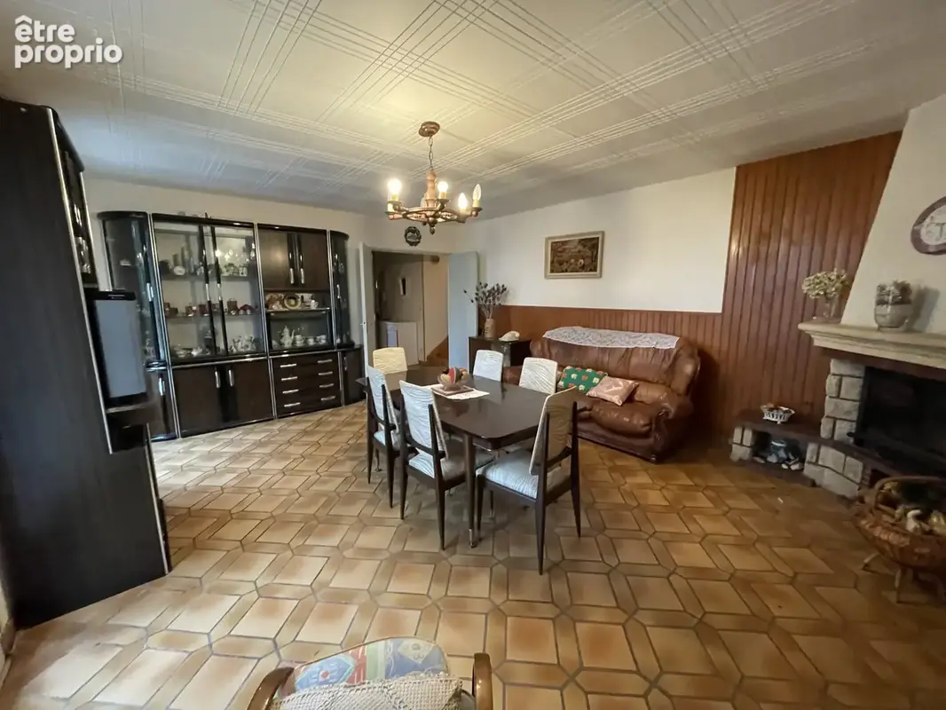 A saisir Maison type T4 sur 1042m2 - photo 4