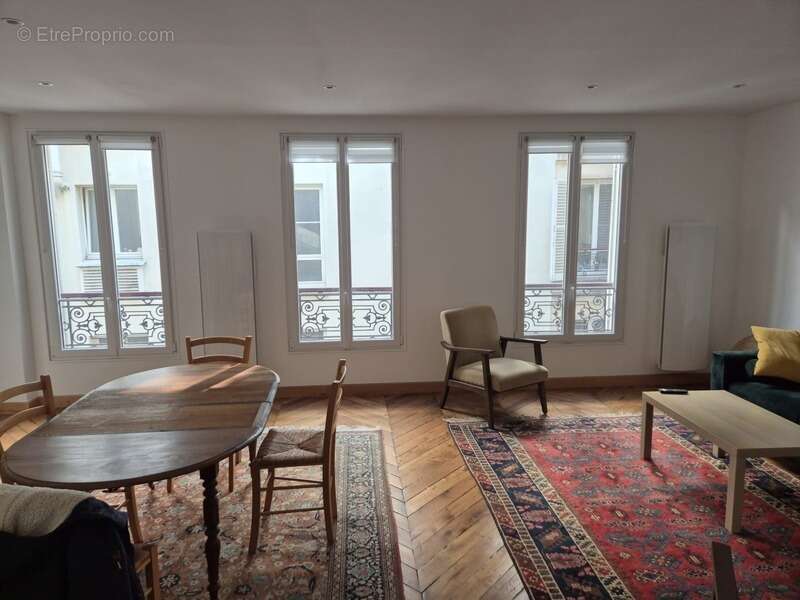 Appartement à vendre 4 pièces PARIS 10EME ARRONDISSEMENT (75) DPE en D - photo 3