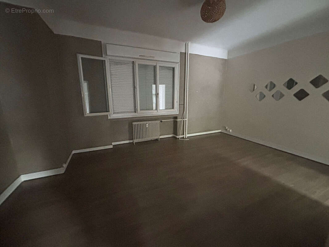 Montplaisir Grand F2 avec balcon - photo 4