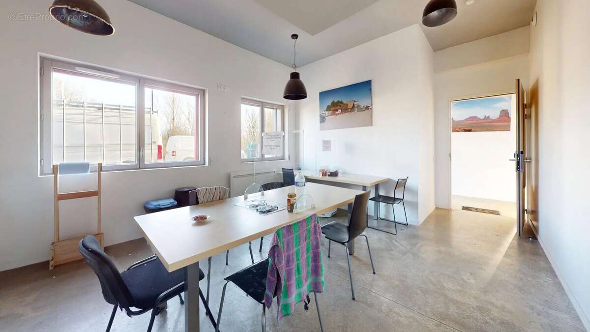 Commerce à COIGNIERES