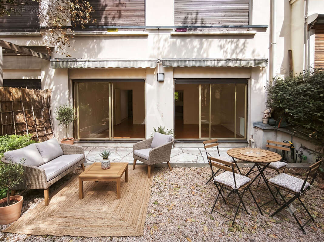 Paris 17ème - 3 Pièces avec jardin de 38 M² - Courcelles - photo 3
