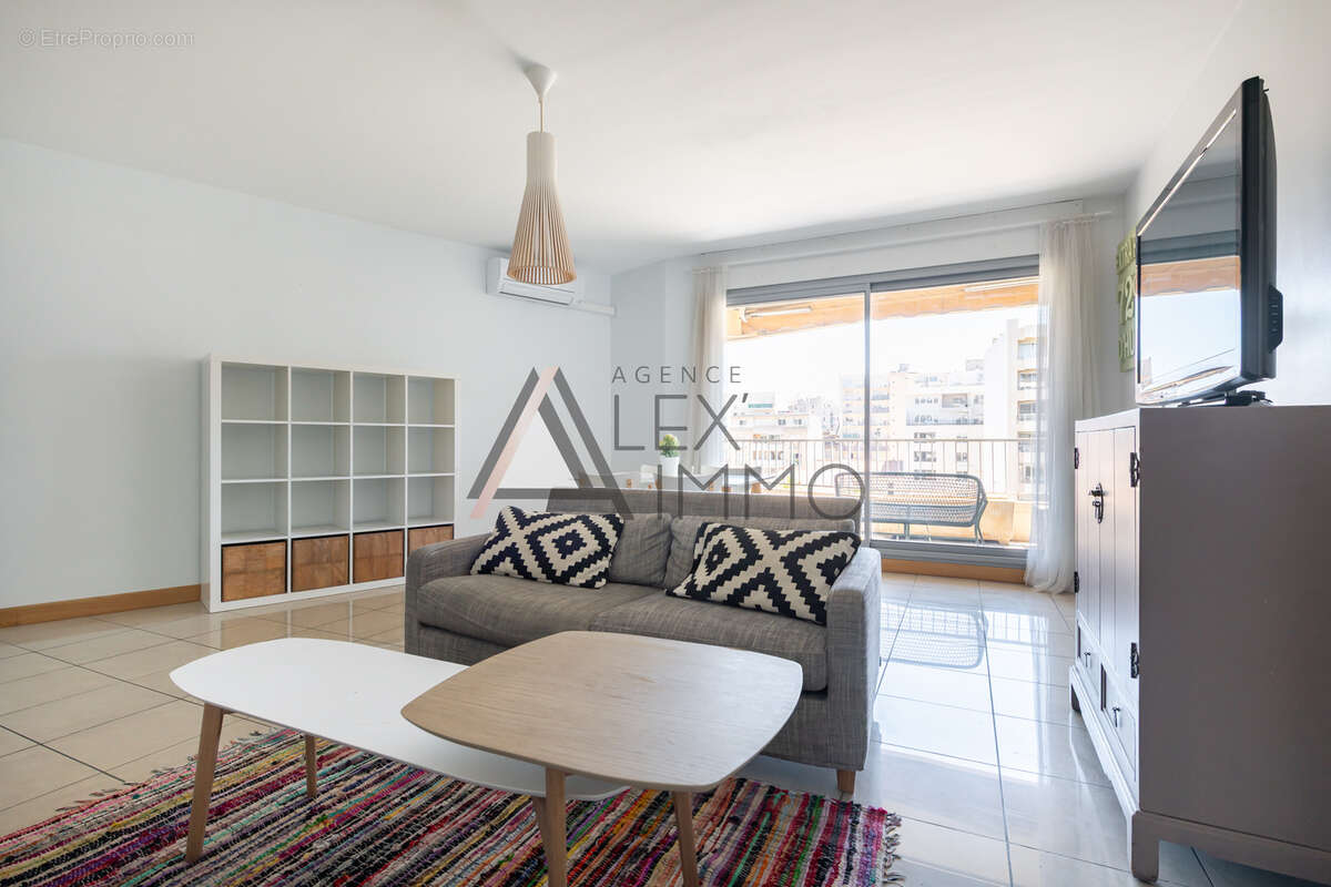 Appartement à MARSEILLE-5E