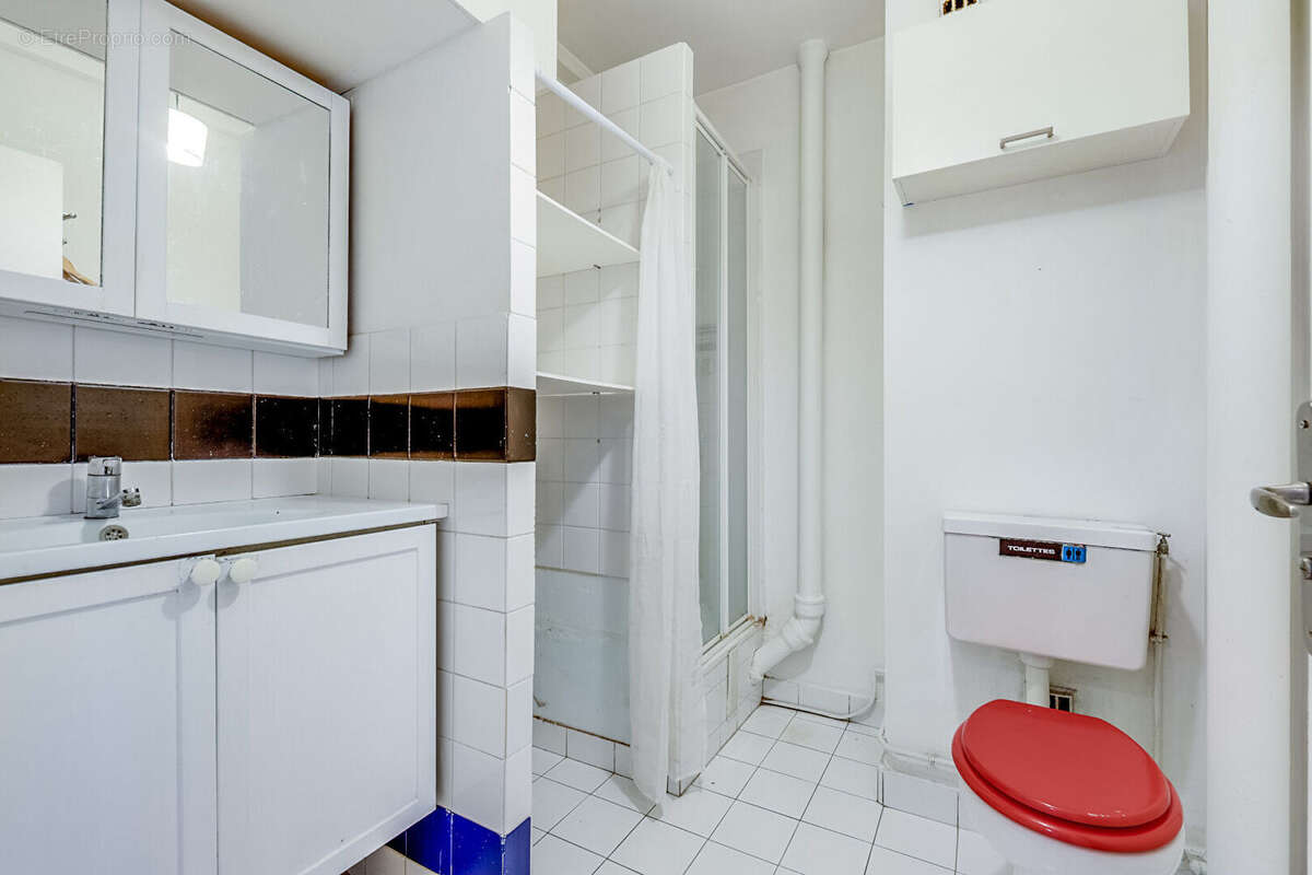 Appartement à PARIS-17E
