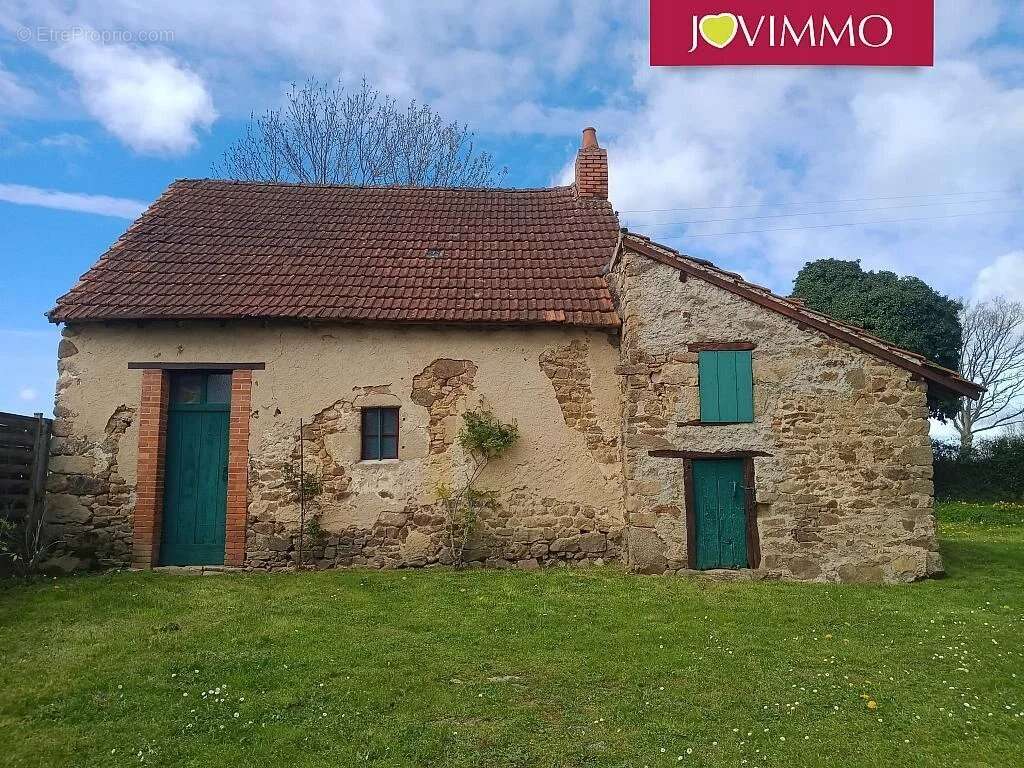 Maison à MARCILLAT-EN-COMBRAILLE