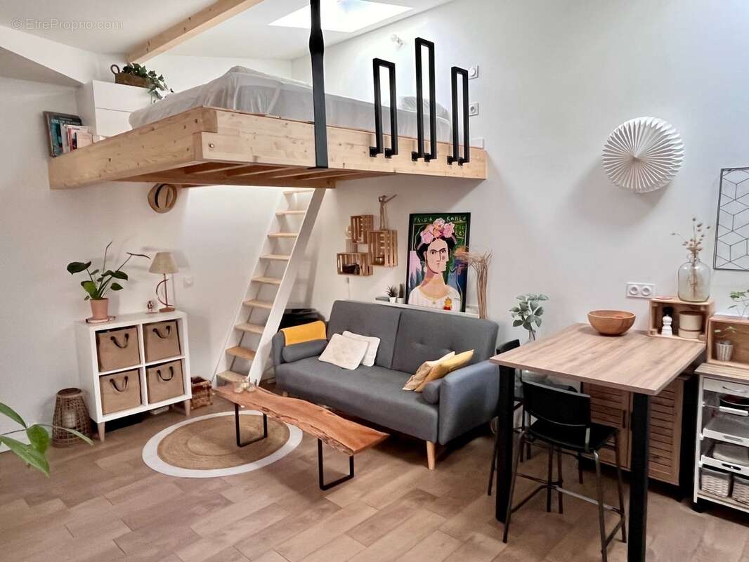 À VENDRE – Appartement rénové avec cour privative – Bordeaux Nansouty - photo 4