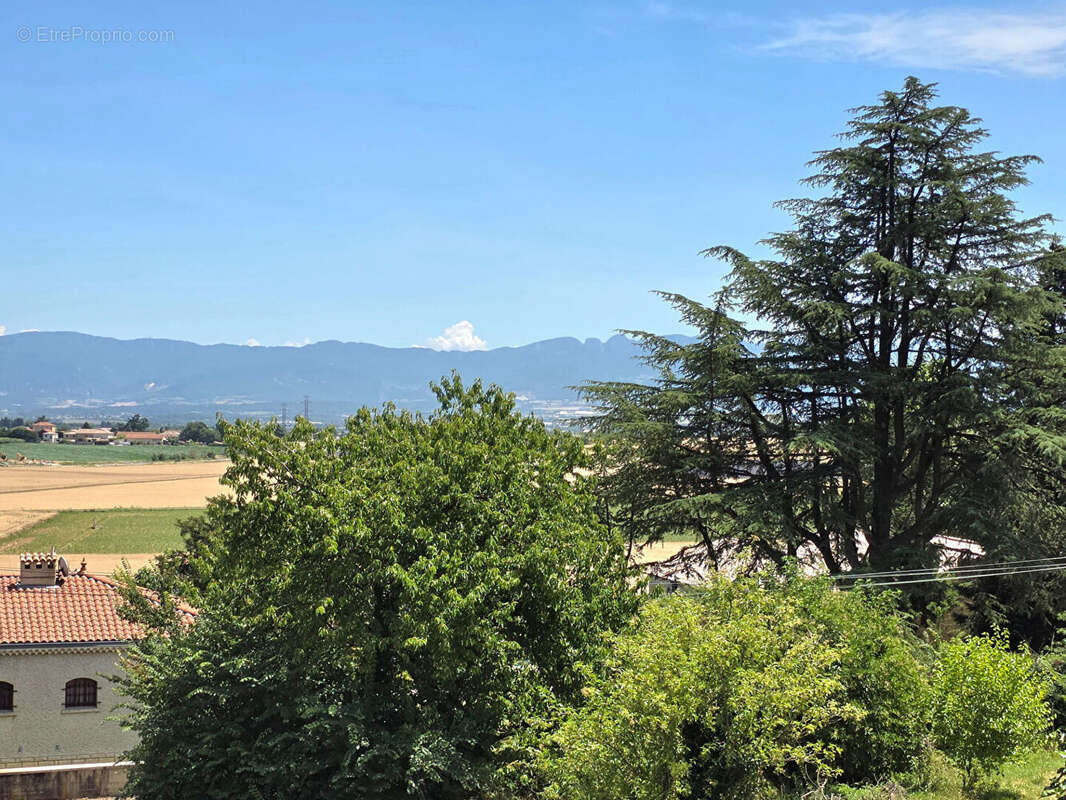 Maison à CHATEAUNEUF-SUR-ISERE