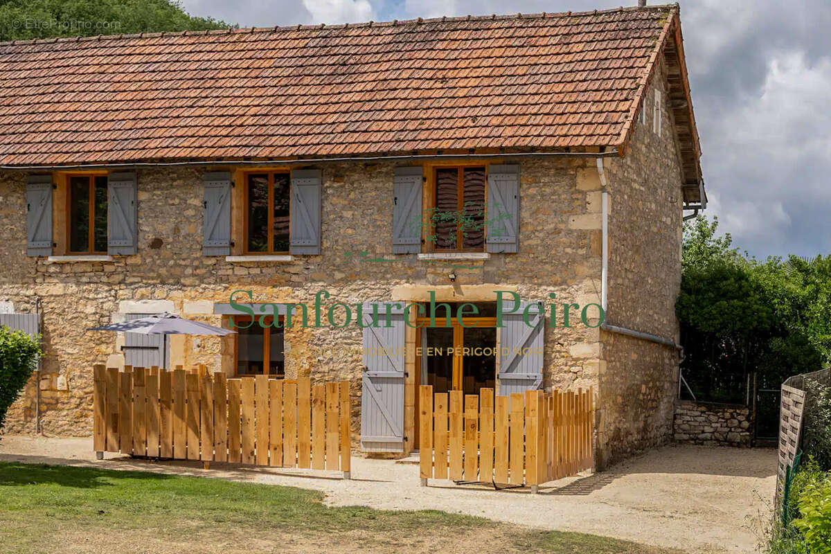 Maison à CASTELNAUD-LA-CHAPELLE