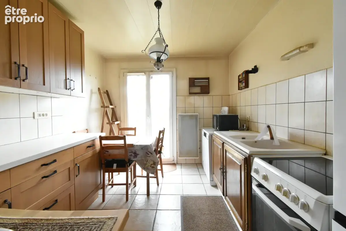 Maison individuelle avec sous-sol complet, édifiée sur 10.51 ares. - photo 7