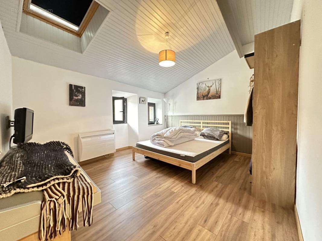 Maison à ANTRAIGUES-SUR-VOLANE