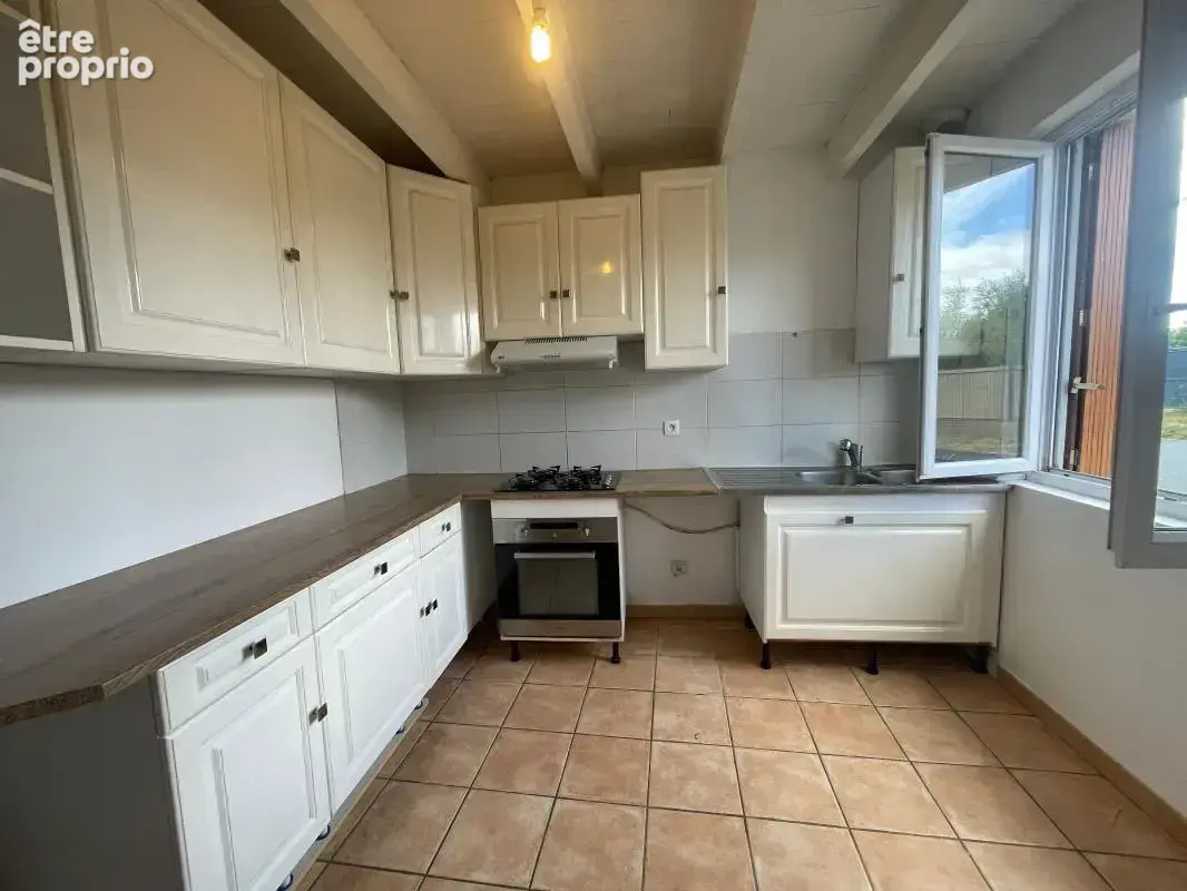 Appartement T4 et 2 stationnements - photo 5