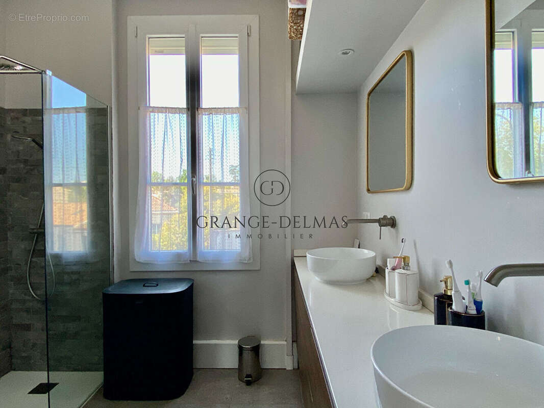 Maison à LE BOUSCAT