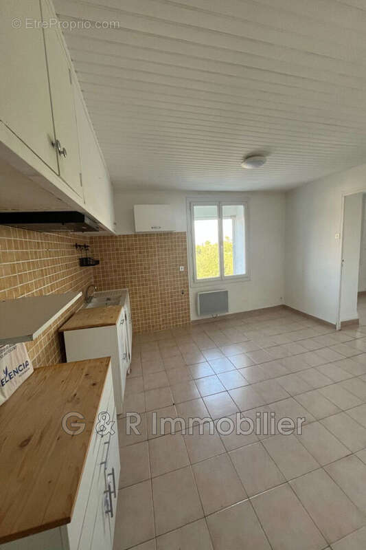 Appartement à GREASQUE
