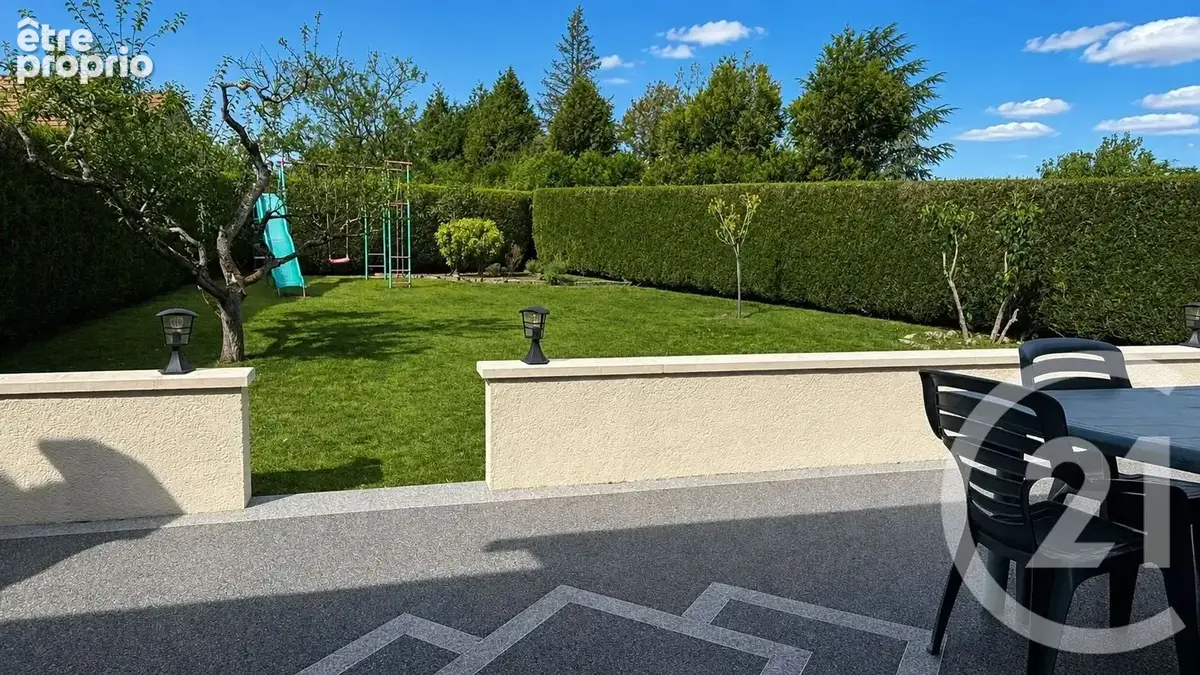 Maison 109 m² à Ivry-La-Bataille  - photo 11