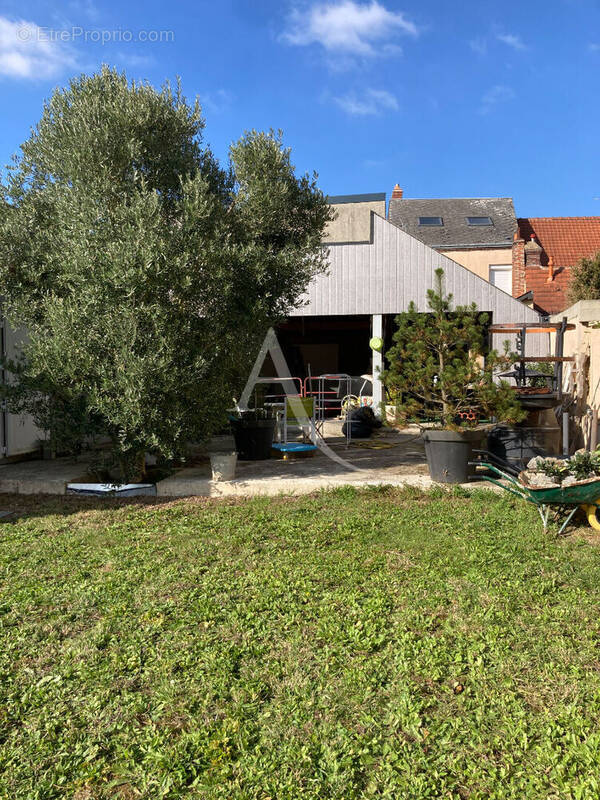 Maison à COURVILLE-SUR-EURE