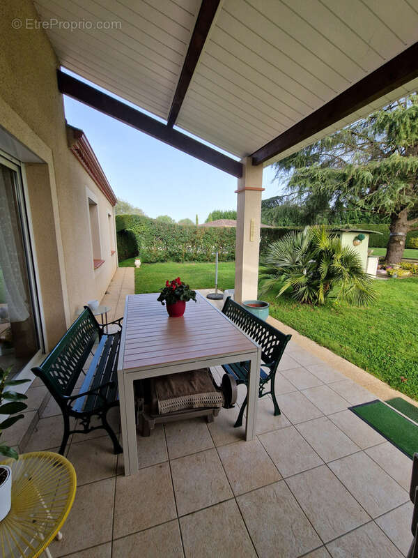 Maison à SAINTE-LIVRADE-SUR-LOT