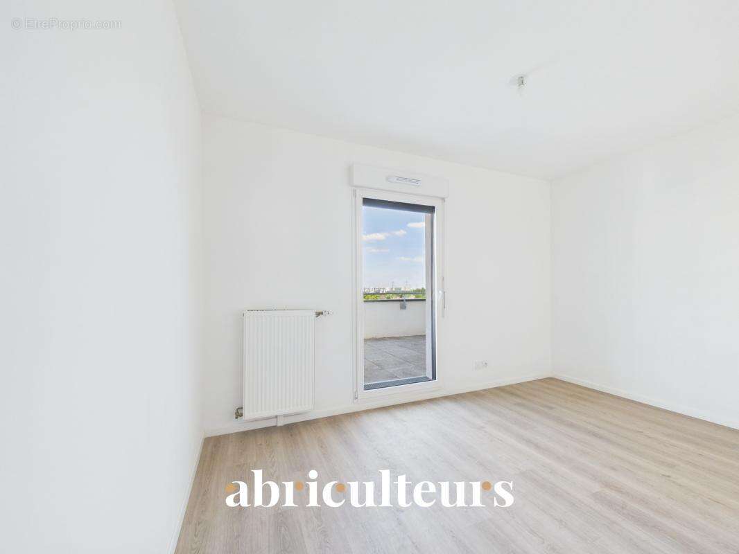 Appartement à COLOMBES
