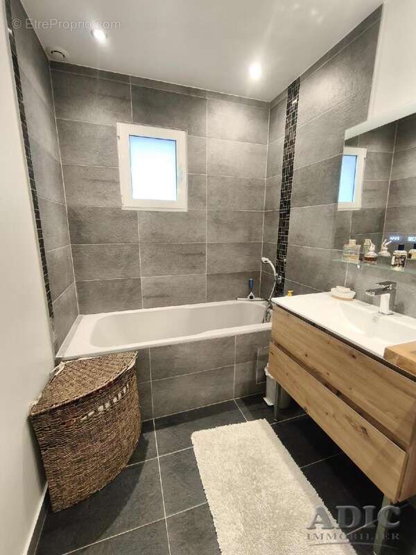 Maison à MOUSSY-LE-NEUF