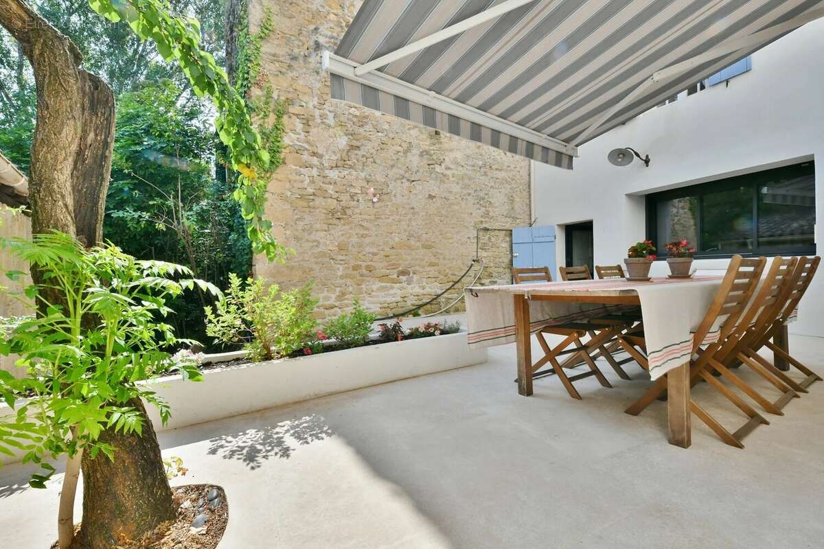 Maison à UZES