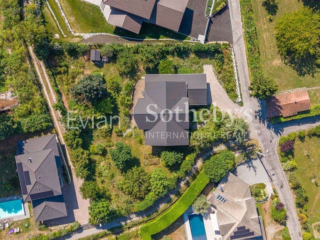 Neuvecelle, Maison contemporaine en ossature bois de 228 m² habitables. - photo 3