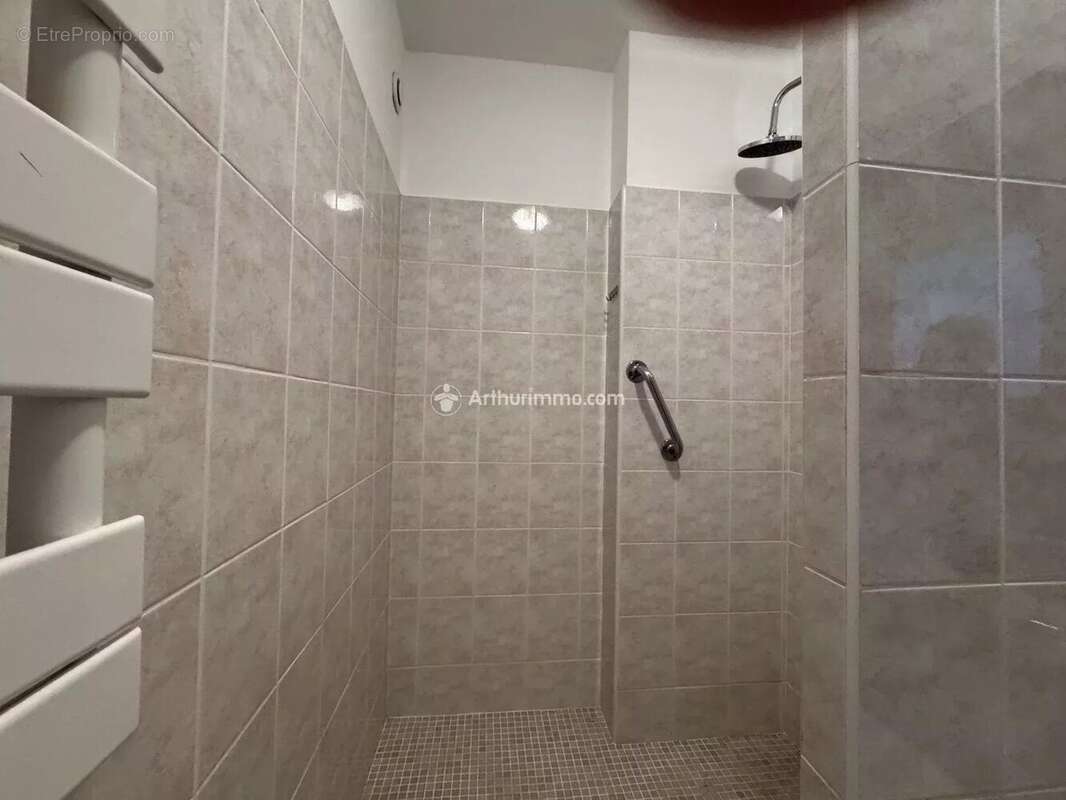 Appartement à SIX-FOURS-LES-PLAGES